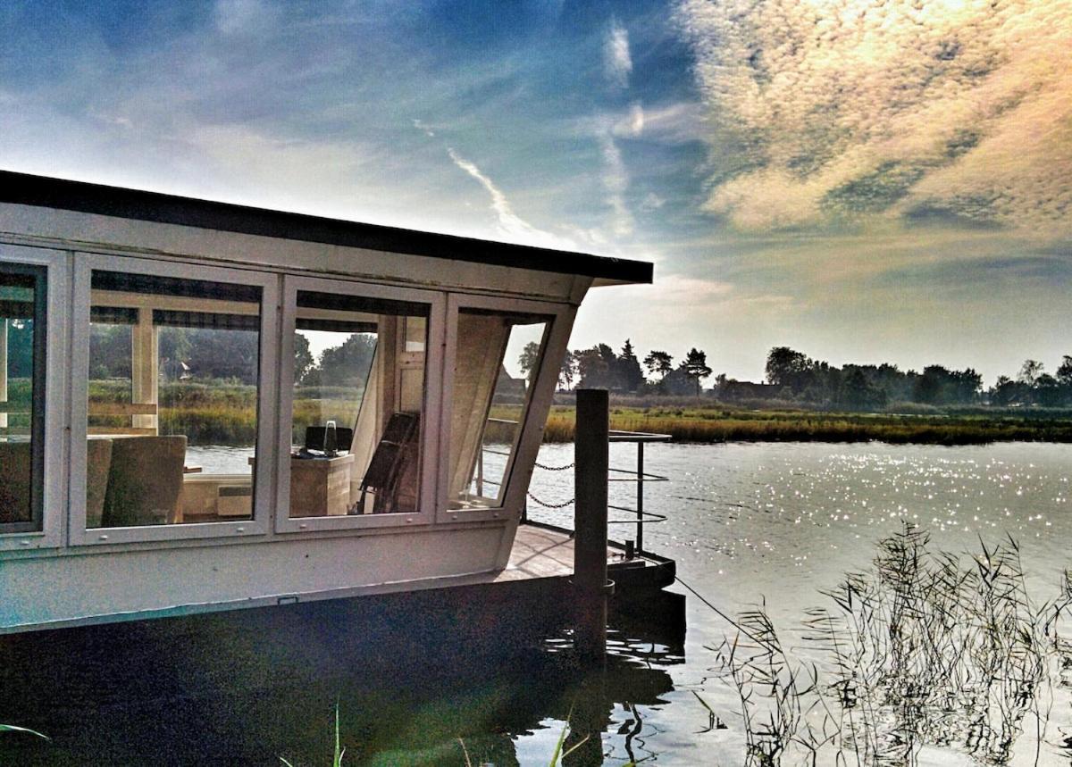 Urlauberschiff Neptun Im Ostseebad Prerow Exterior foto